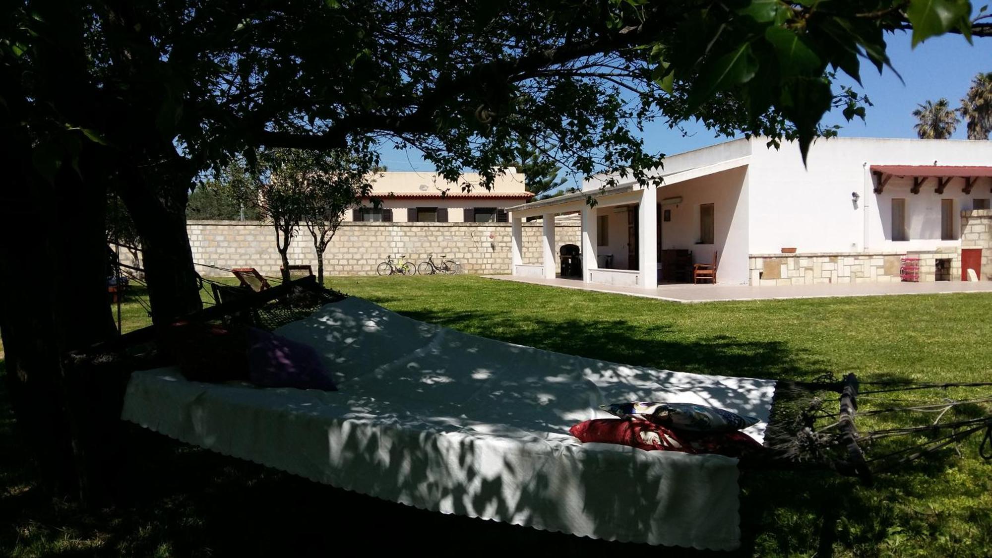 Villa Luna A Pochi Passi Dalla Spiaggia 阿沃拉 外观 照片