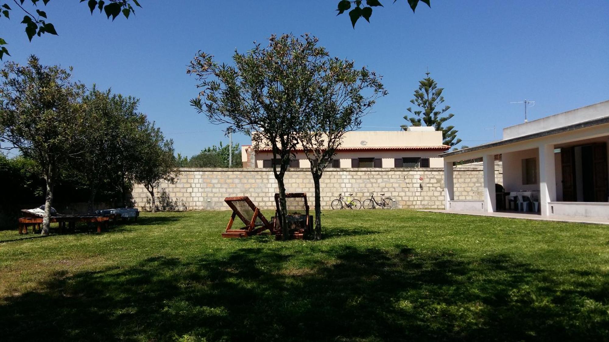 Villa Luna A Pochi Passi Dalla Spiaggia 阿沃拉 外观 照片