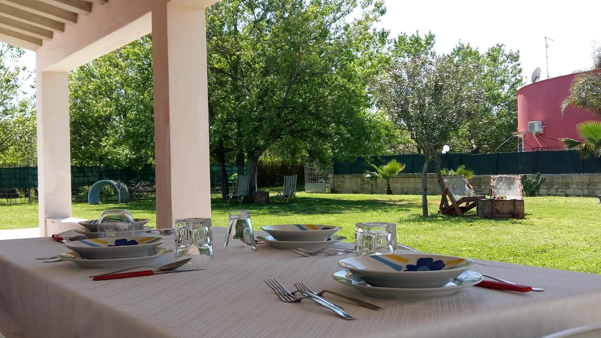 Villa Luna A Pochi Passi Dalla Spiaggia 阿沃拉 外观 照片