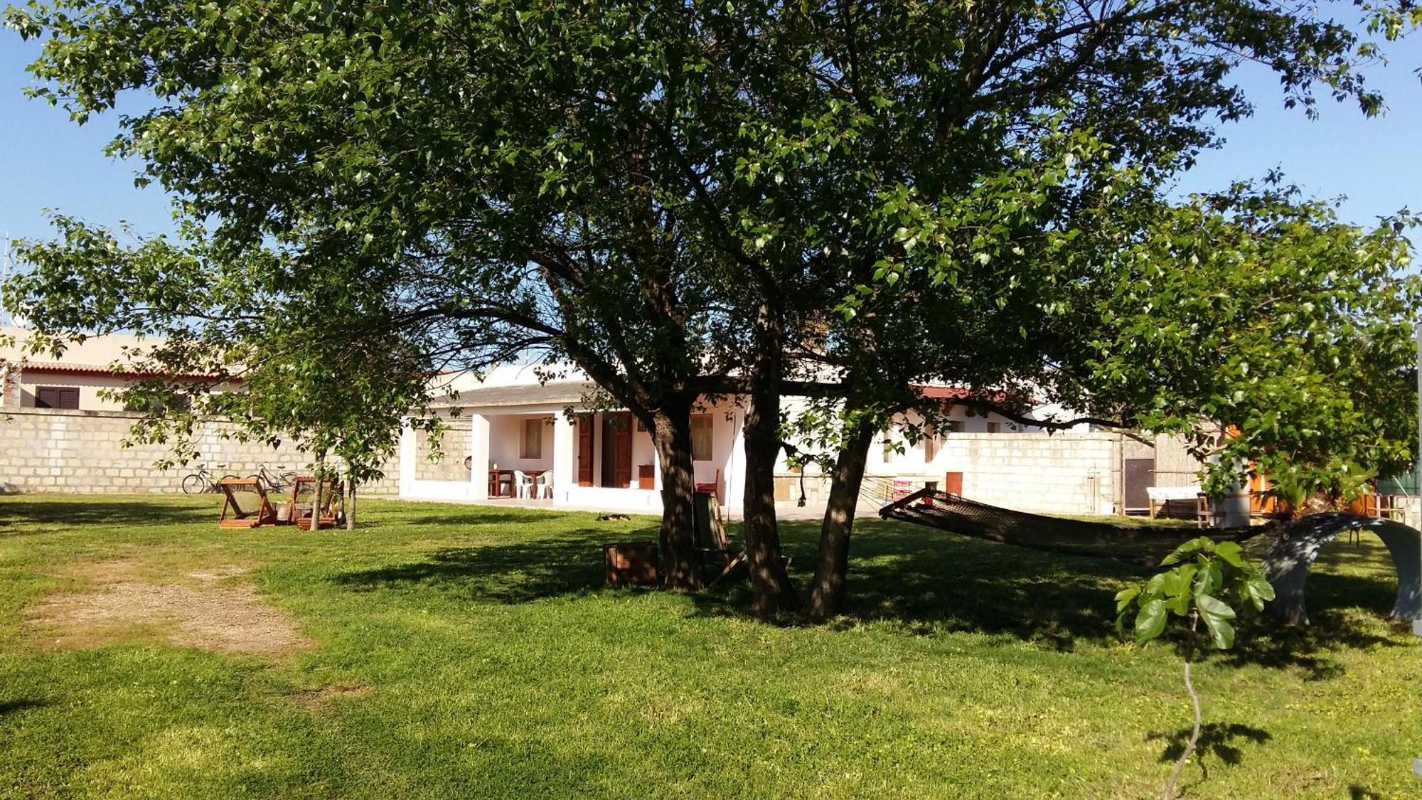 Villa Luna A Pochi Passi Dalla Spiaggia 阿沃拉 外观 照片